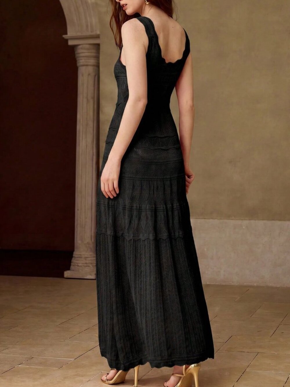Black Elegant Women's Knit Sleeveless Dress - Picture 2 of 7